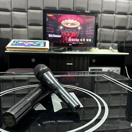 Manjung Vermogen Stay-Wi-Fi+Ktv Sitiawan Exterior photo
