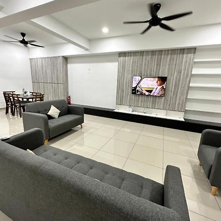 Manjung Vermogen Stay-Wi-Fi+Ktv Sitiawan Exterior photo